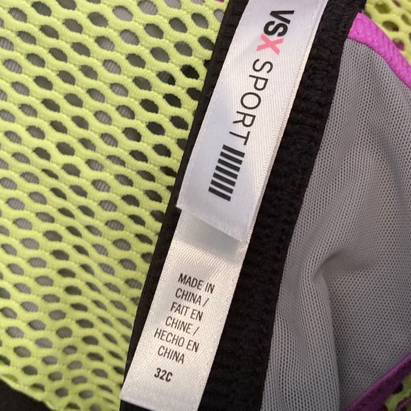 Victoria's Secret VSX Sport Angel 32C Sports Bra - Picture 5 of 6